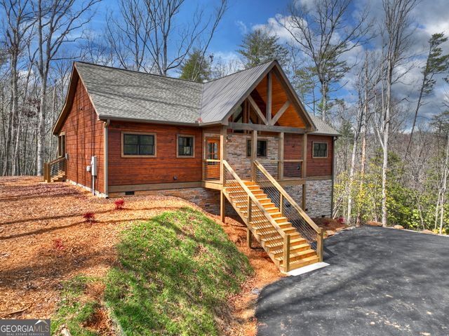 223 Bent Wood Lane, Blue Ridge, GA 30513