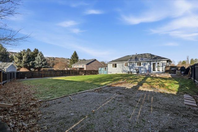 23014 E Valleyway Ave, Liberty Lake, WA 99019