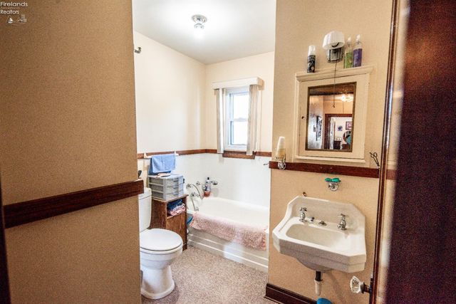 1031 Columbus Avenue, Sandusky, OH 44870