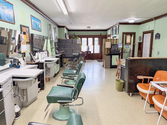 1031 Columbus Avenue, Sandusky, OH 44870