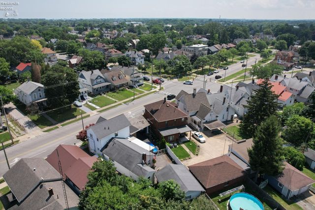 1031 Columbus Avenue, Sandusky, OH 44870