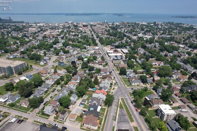 1031 Columbus Avenue, Sandusky, OH 44870