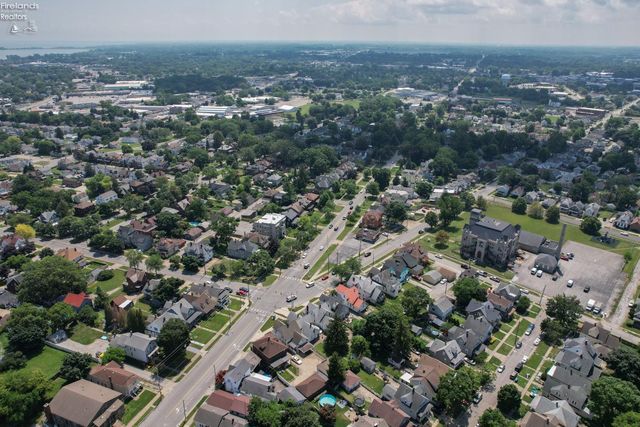 1031 Columbus Avenue, Sandusky, OH 44870