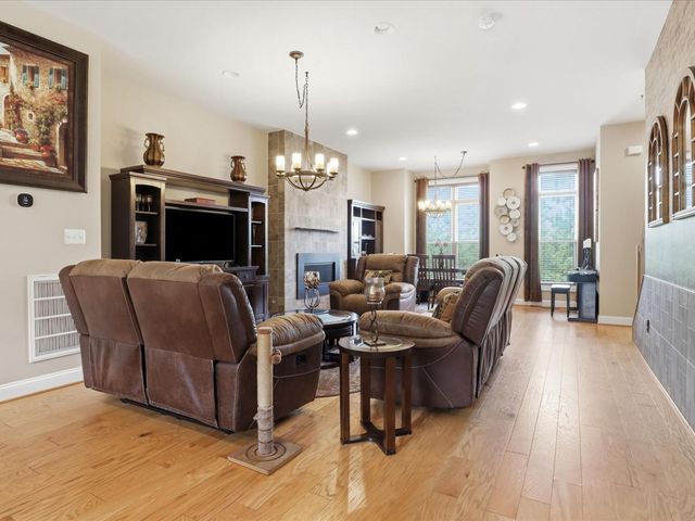 12331 YELLOW BUCKEYE WAY, Fairfax, VA 22030