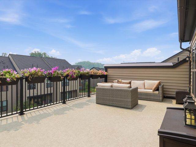 12331 YELLOW BUCKEYE WAY, Fairfax, VA 22030