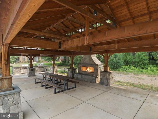 12331 YELLOW BUCKEYE WAY, Fairfax, VA 22030