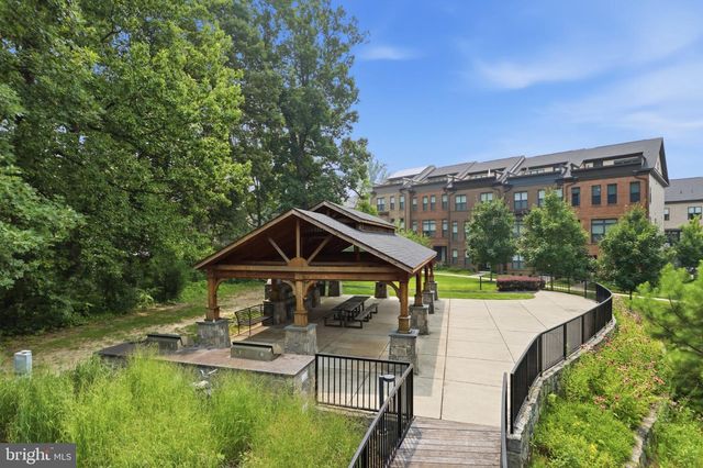 12331 YELLOW BUCKEYE WAY, Fairfax, VA 22030