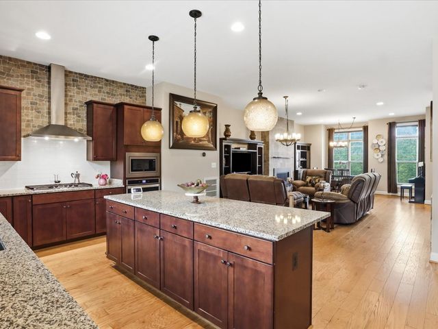 12331 YELLOW BUCKEYE WAY, Fairfax, VA 22030