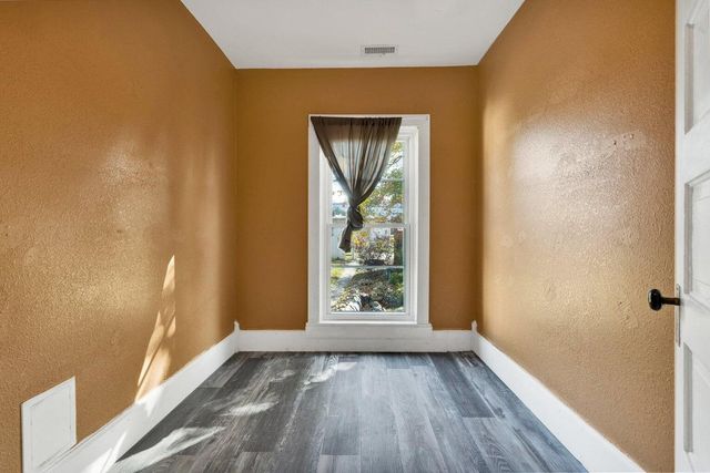 523 Ohio Avenue, Etowah, TN 37331