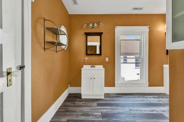 523 Ohio Avenue, Etowah, TN 37331