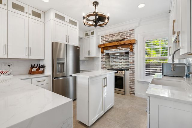 442 28th St Street, West Palm Beach, FL 33407