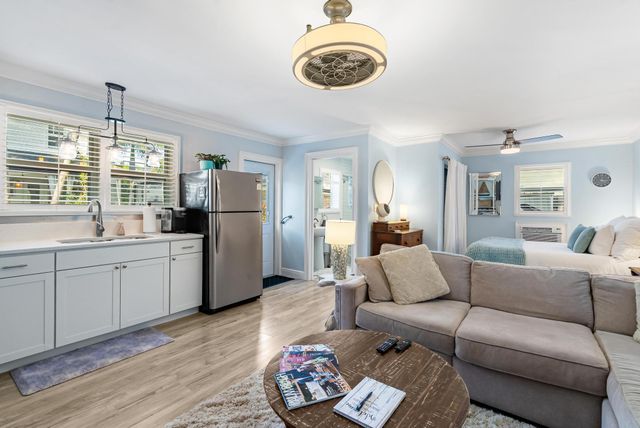 442 28th St Street, West Palm Beach, FL 33407