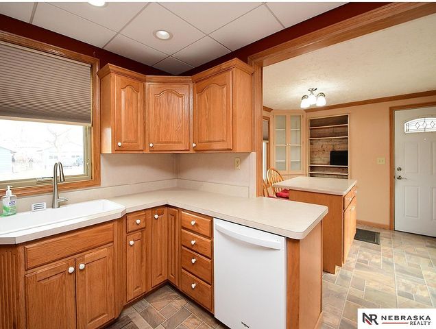 2242 N 56th Street, Lincoln, NE 68504