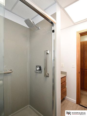 2242 N 56th Street, Lincoln, NE 68504