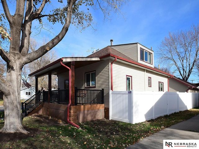 2242 N 56th Street, Lincoln, NE 68504