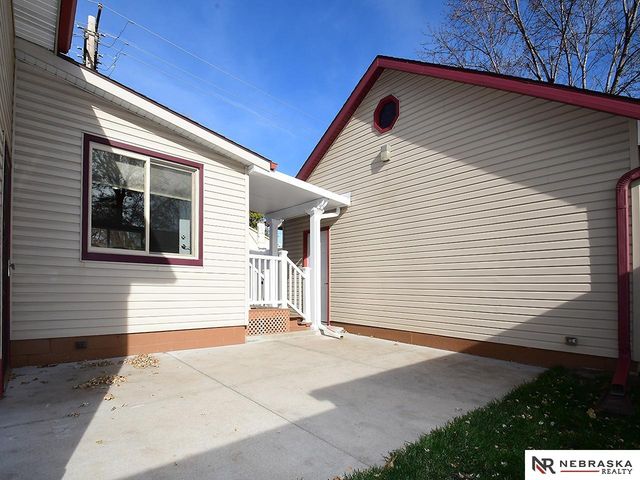 2242 N 56th Street, Lincoln, NE 68504