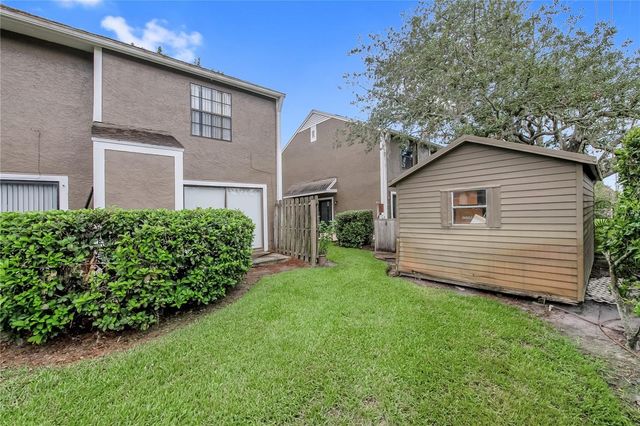 16547 LAKE BRIGADOON CIRCLE, Tampa, FL 33618