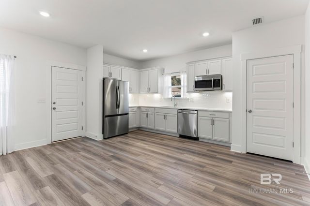 574 Golden Leaf Avenue, Fairhope, AL 36532