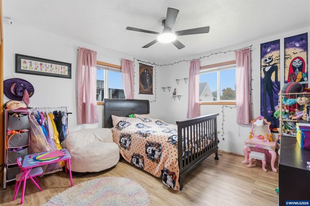 765 13th Av SE, Albany, OR 97322