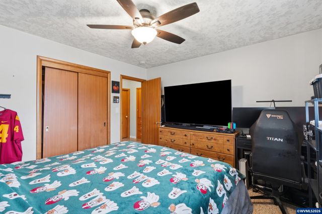 765 13th Av SE, Albany, OR 97322