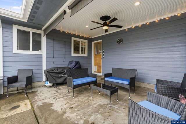 765 13th Av SE, Albany, OR 97322