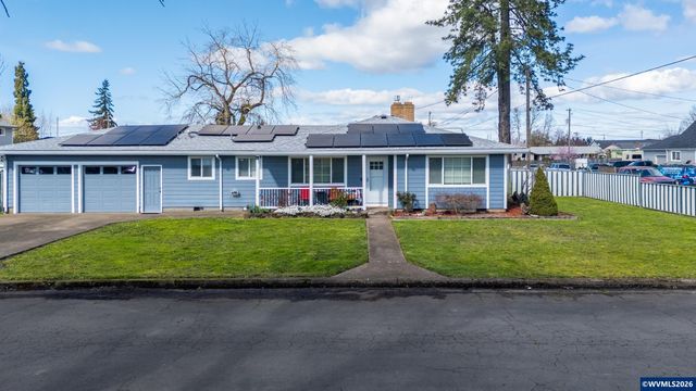 765 13th Av SE, Albany, OR 97322