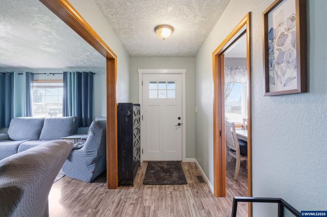 765 13th Av SE, Albany, OR 97322