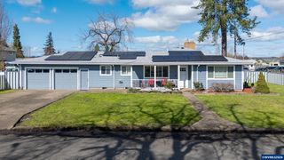 765 13th Av SE, Albany, OR 97322