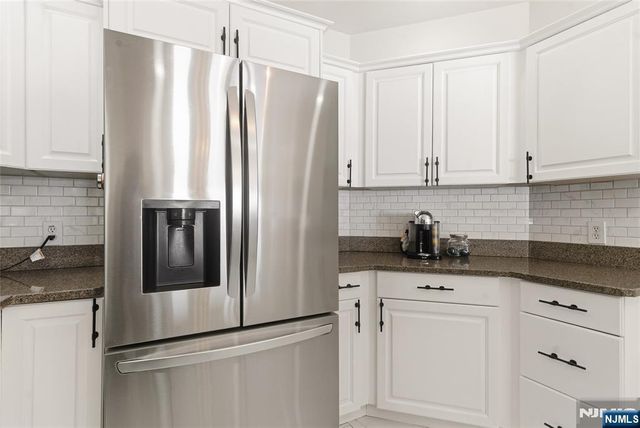 216 The Promenade, Edgewater, NJ 07020