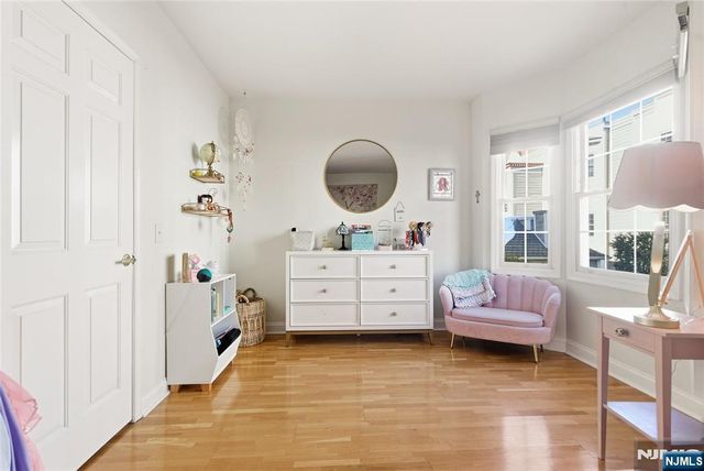 216 The Promenade, Edgewater, NJ 07020