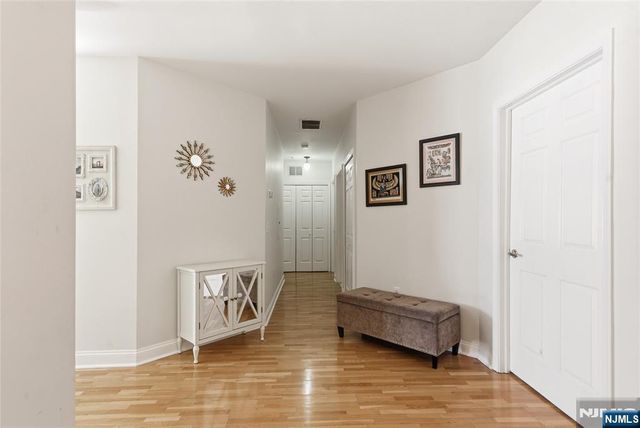 216 The Promenade, Edgewater, NJ 07020