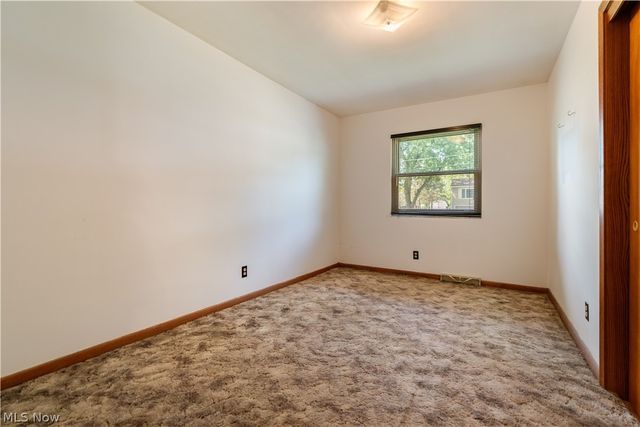 2263 Dewport Drive, Akron, OH 44312