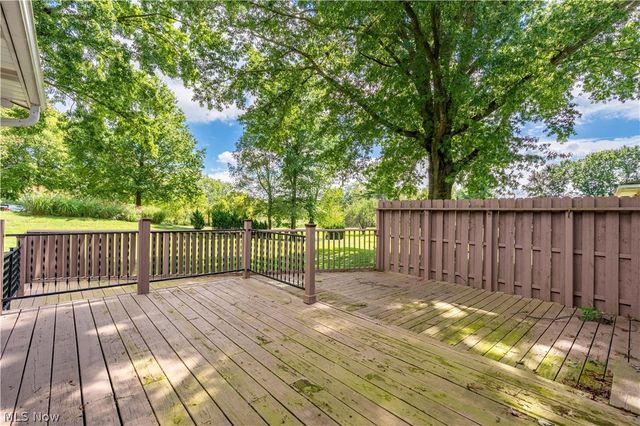 2263 Dewport Drive, Akron, OH 44312