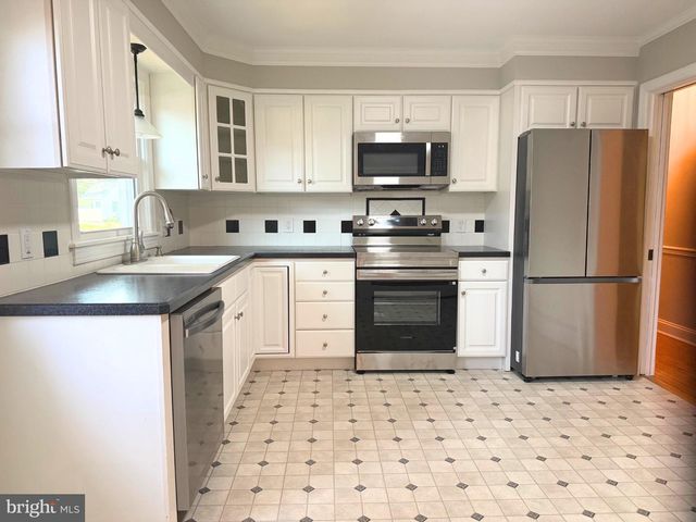 703 MCBRIETY CIR, Salisbury, MD 21801
