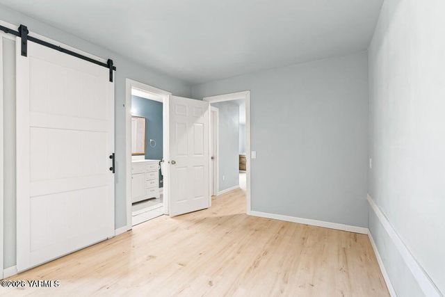 15649 Fisk Rd, Yakima, WA 98908