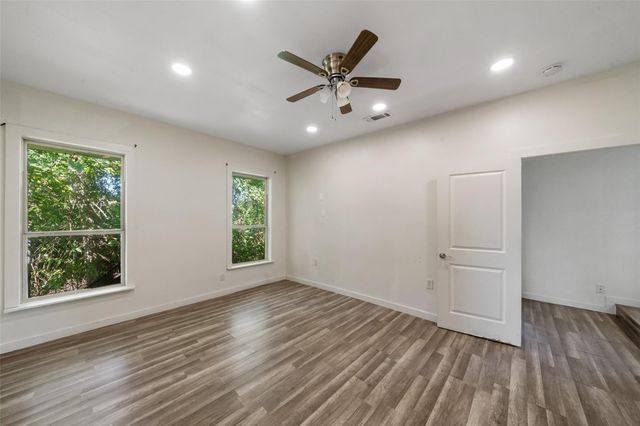 1920 Spence Street, Houston, TX 77093
