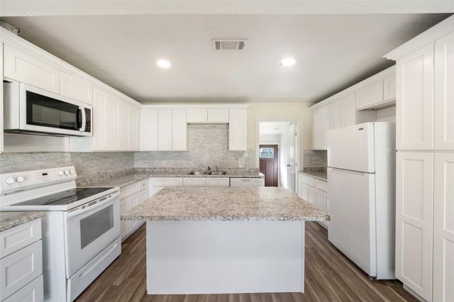 1920 Spence Street, Houston, TX 77093