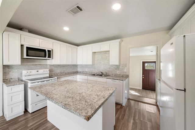 1920 Spence Street, Houston, TX 77093
