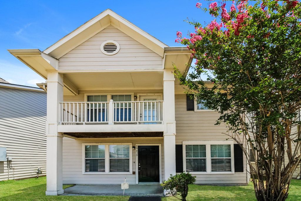 19419 Green Chase Lane, Houston, TX 77073