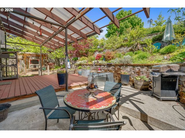 4819 Se REX Dr, Portland, OR 97206