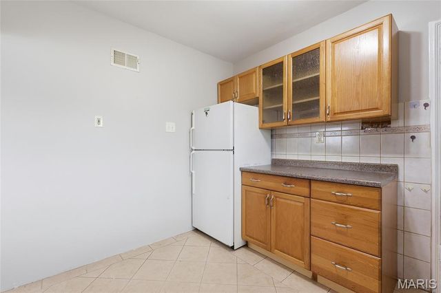 9409 Reavis Barracks Road, St Louis, MO 63123