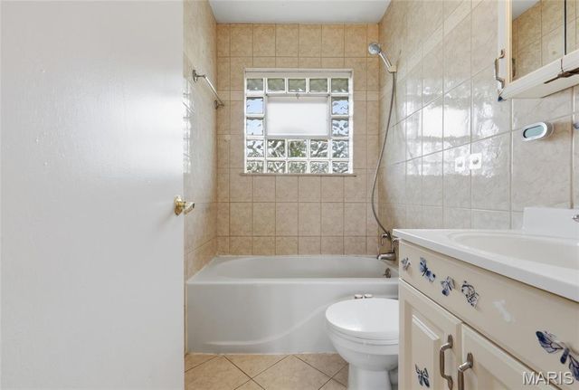 9409 Reavis Barracks Road, St Louis, MO 63123