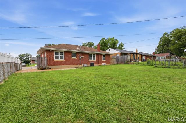 9409 Reavis Barracks Road, St Louis, MO 63123