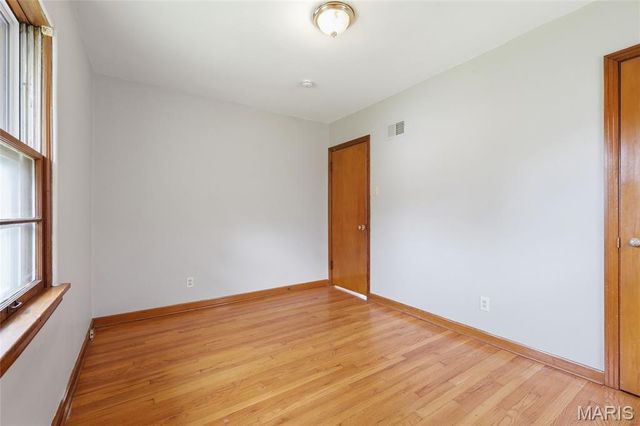 9409 Reavis Barracks Road, St Louis, MO 63123