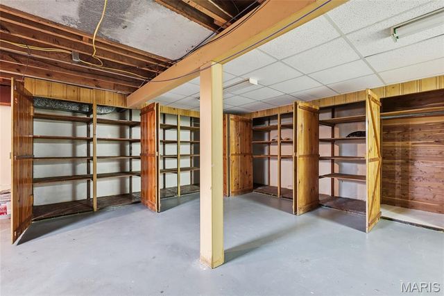 9409 Reavis Barracks Road, St Louis, MO 63123
