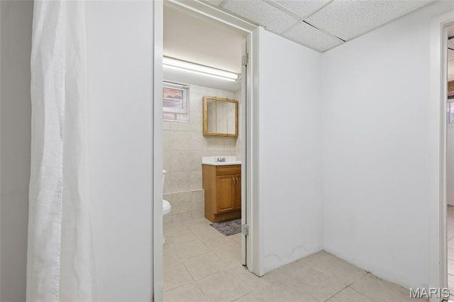 9409 Reavis Barracks Road, St Louis, MO 63123