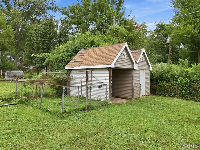 9409 Reavis Barracks Road, St Louis, MO 63123