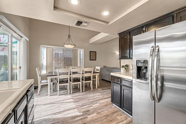 9540 N 10th Street, Fresno, CA 93720