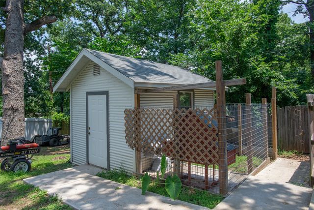 630 Cedarcrest Drive, Tool, TX 75143