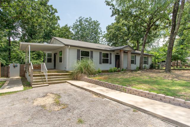 630 Cedarcrest Drive, Tool, TX 75143